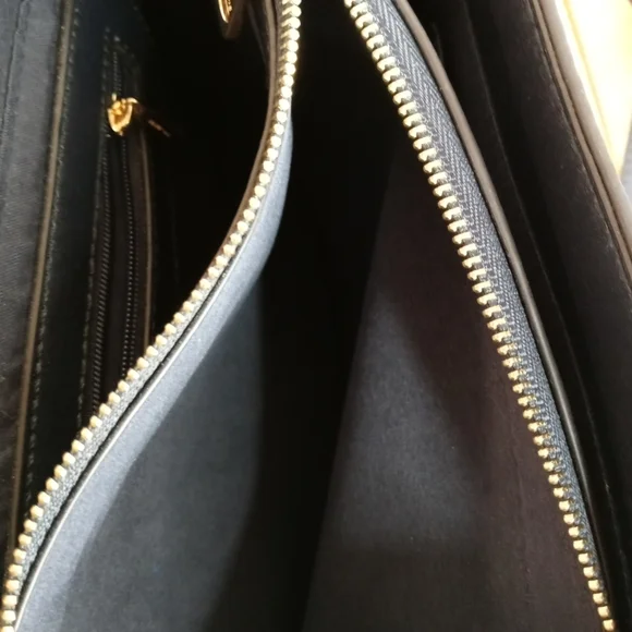 Navy Three Pocket Faux Leather Crossbody Purse - Picture 5 of 11